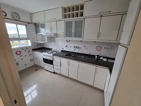 Paunero 100, Piso 8
