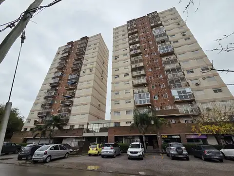 Paunero 100, Piso 8