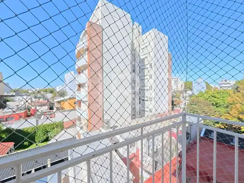 Lascano 3000, Piso 4