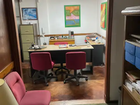 Oficina en Venta al Este
