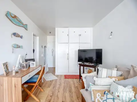 Impecable monoambiente con cocina separada - Martínez, excelente ubicación.