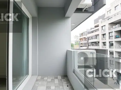 Venta - Monoambiente c/balcón - Plaza Irlanda - Flores