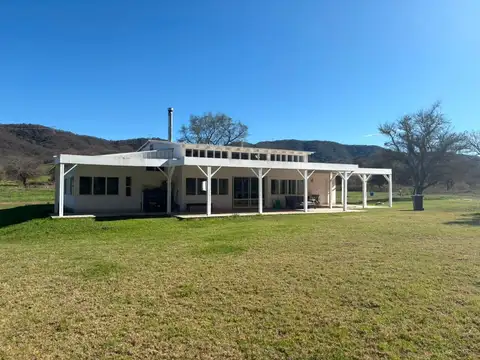 VENTA FINCA ECUESTRE BOUTIQUE 42 HA - EL GALLINATO