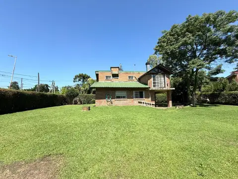 VENTA CASA TORTUGUITAS 4 AMBIENTES
