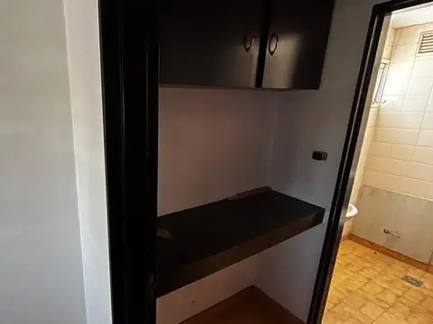 OFICINA EN ALQUILER - AV. ROCCA 189