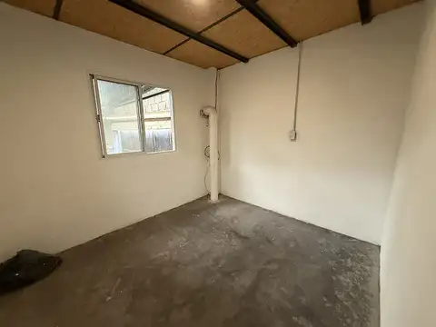 Galpon en Venta 35  mts Fondo