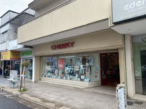 Gral. Alvear  al 200