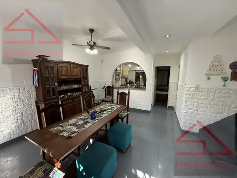 Depto Tipo Casa en Venta con 1 cocheras
