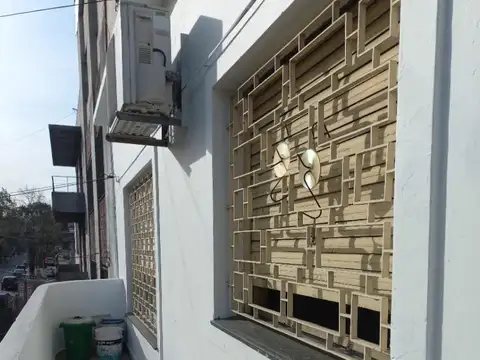 Gutierrez 1700, Piso 1