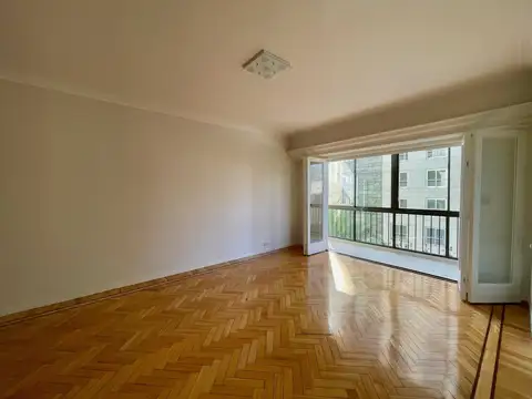 Excelente e IMPECABLE semipiso de 2 dormitorios con dependencia a pasos de Alto Palermo