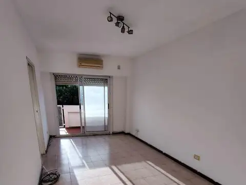 Jovellanos 1500, Piso 4