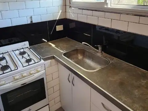 Depto Tipo Casa en Venta 40 años