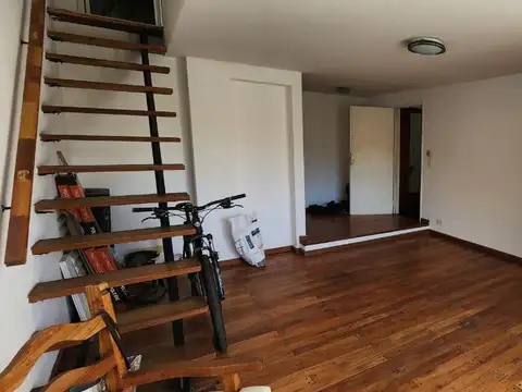 Depto Tipo Casa 4 ambientes con 1 baño