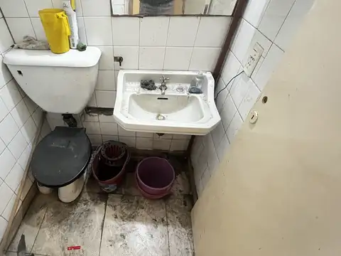 Local en Venta 60 años