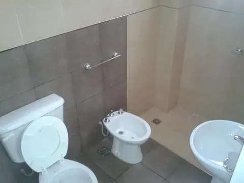Depto Tipo Casa en Alquiler en Santa Fe, $ 650.000