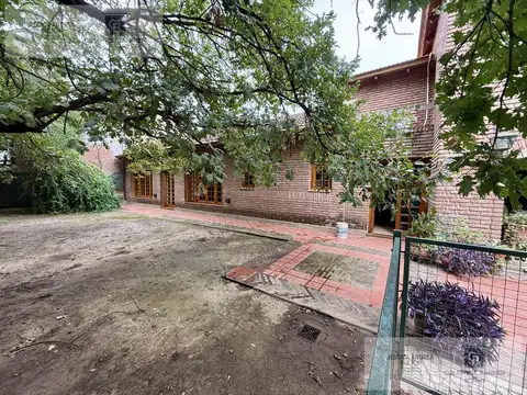 ALQUILER CASA 4 DORM EN ARGUELLO