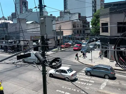 Cochabamba 100, Piso 1