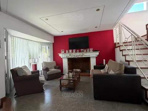 Campos de Alvarez 100