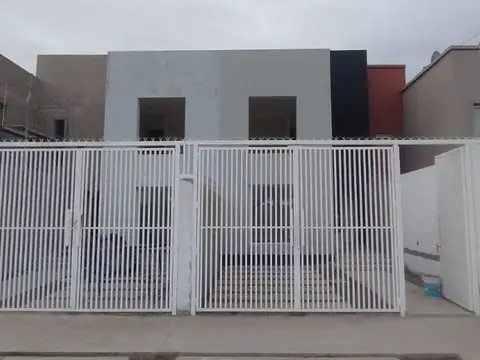 Nestor Barros y República de Italia 100