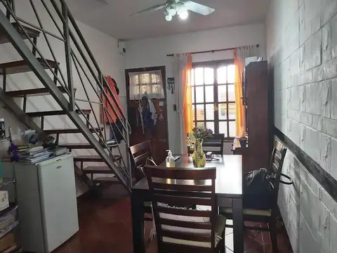 Depto Tipo Casa en Venta de 2 dormitorios