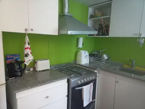 Champagnat 1100, Piso Pb