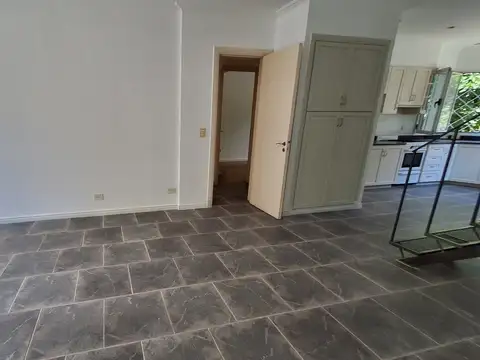 Depto Tipo Casa en Venta en Belgrano C, USD 175.000