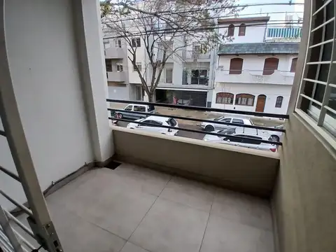 Depto Tipo Casa 3 ambientes con 3 baños