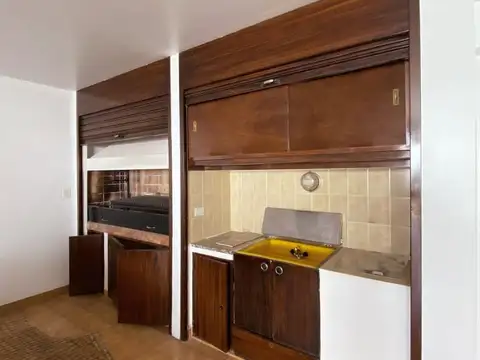 Casa 6 ambientes con 4 baños