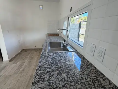 Depto Tipo Casa en Venta en Neuquen, USD 240.000