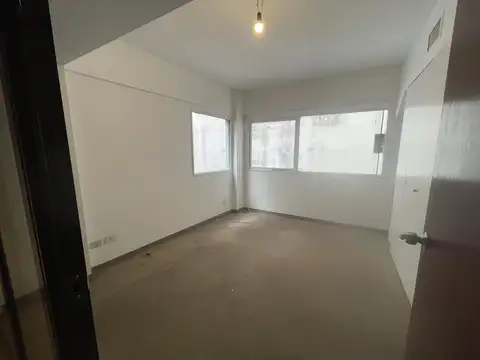Oficina Monoambiente con 2 baños