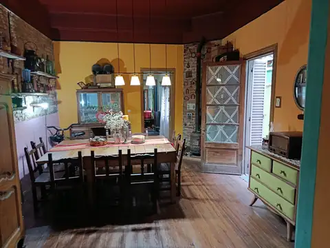 Depto Tipo Casa en Venta de 5 ambientes