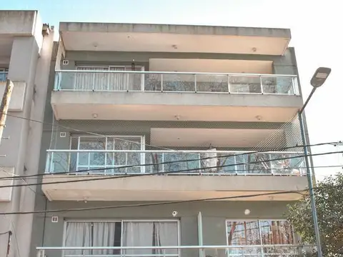 Departamento en alquiler en Adrogue