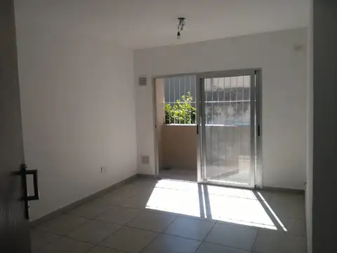 Pje. Achega 2900, Piso 1