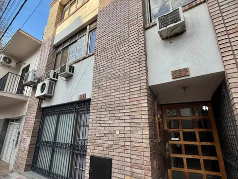 OPENHOUSE alquila hermosa oficina en calle Pedro Vargas