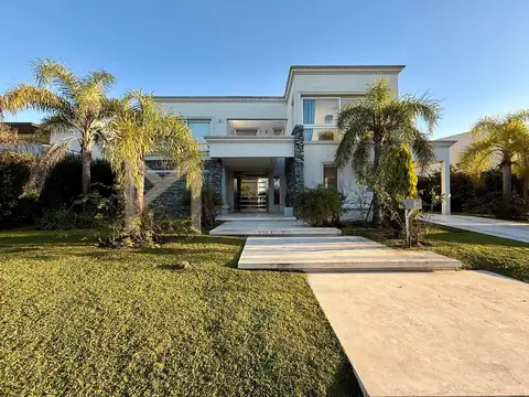 Casa Monoambiente con 3 baños