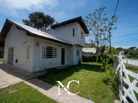 Casa en Valeria Del Mar 4 ambientes