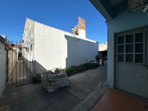 PH 4 AMBIENTES CON PATIO Y TERRAZA