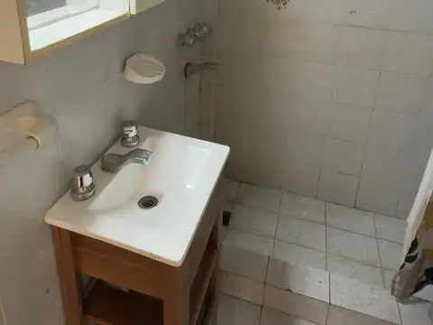 Lebenson 376 , Piso 1