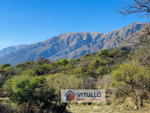 8 HECTÁREAS EN VENTA - CON ACEQUIA y VISTA A LAS SIERRAS