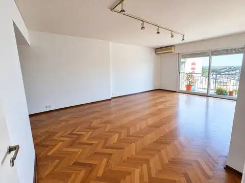 Departamento 4 ambientes con 3 baños