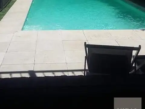 Casa 4 ambientes con 4 baños