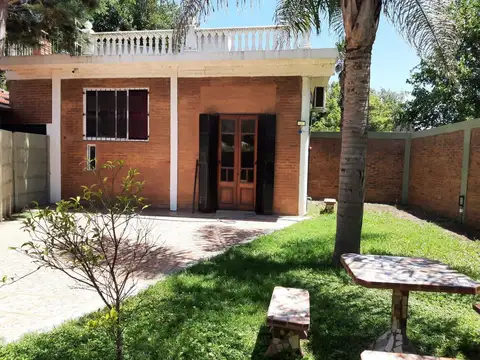 Casa 2 ambientes con 1 baño