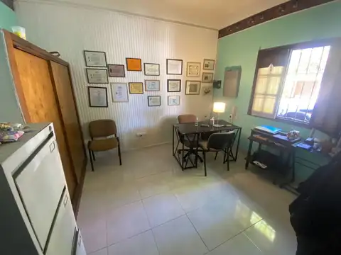 Depto Tipo Casa 4 ambientes con 2 baños