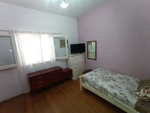 Depto Tipo Casa 4 ambientes con 2 baños
