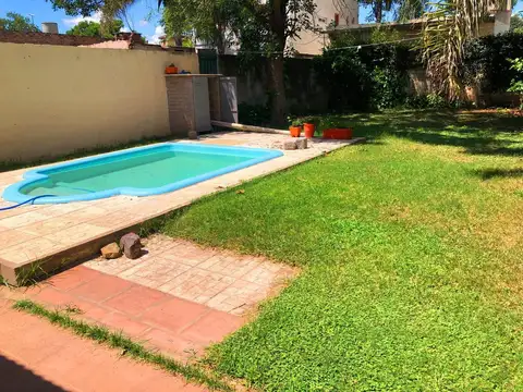 Venta Casa + Departamento en Zona norte