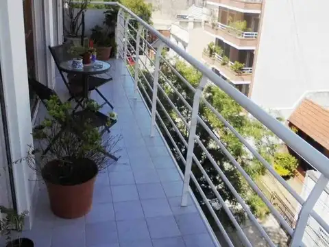 Departamento 6 ambientes con 4 baños