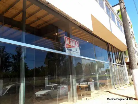 EXCELENTE Y AMPLIO LOCAL COMERCIAL EN ALQUILER EN POSADAS