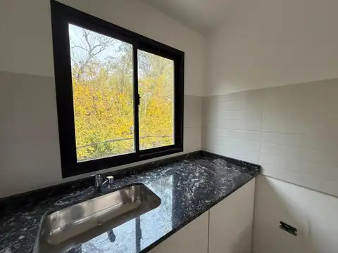 Departamento en Alquiler en Villa Bonich, $ 600.000