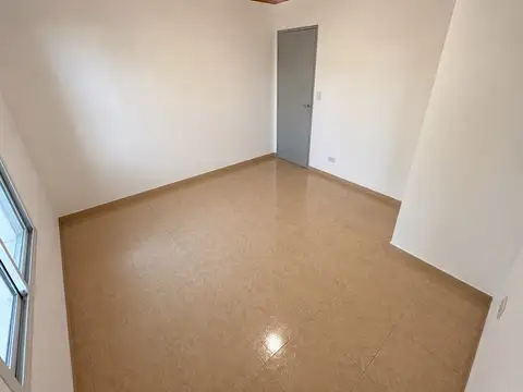 Venta Dos Propiedades con Pileta -  en Barrio Parque La Verdad - Exaltación de la Cruz