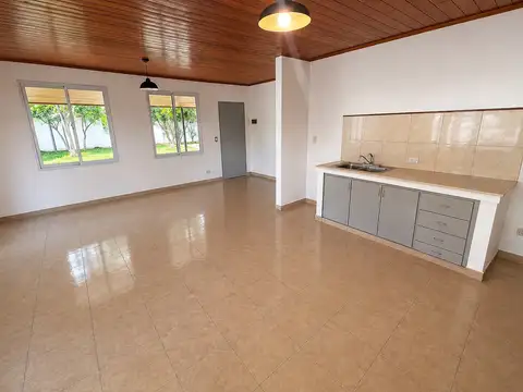 Casa 9 ambientes con 3 baños